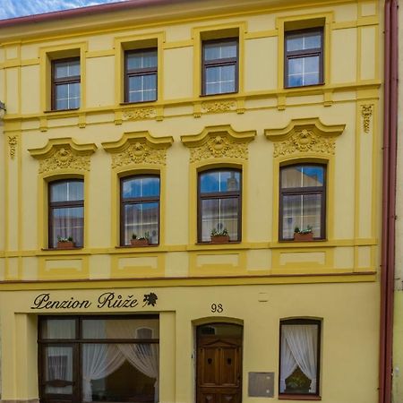 Penzion Ruze Benesov nad Ploucnici 외부 사진