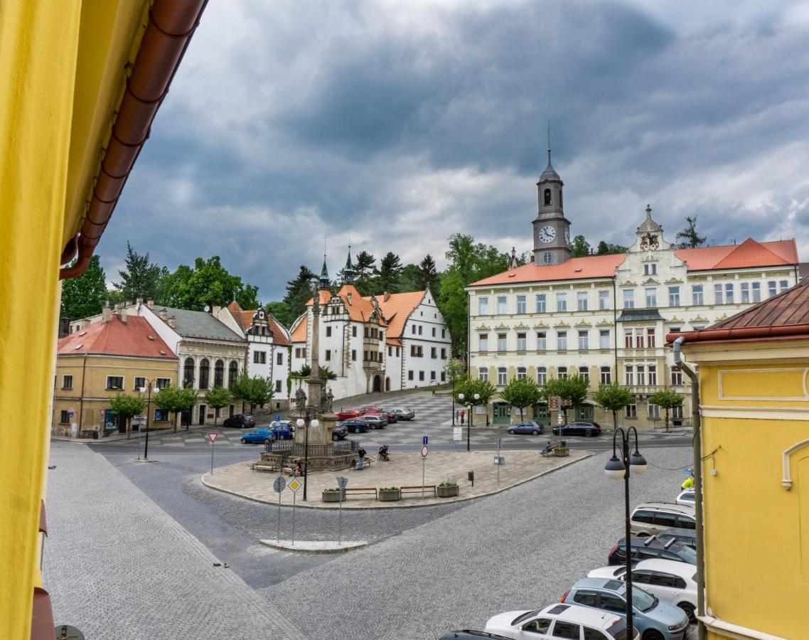 Penzion Ruze Benesov nad Ploucnici 외부 사진