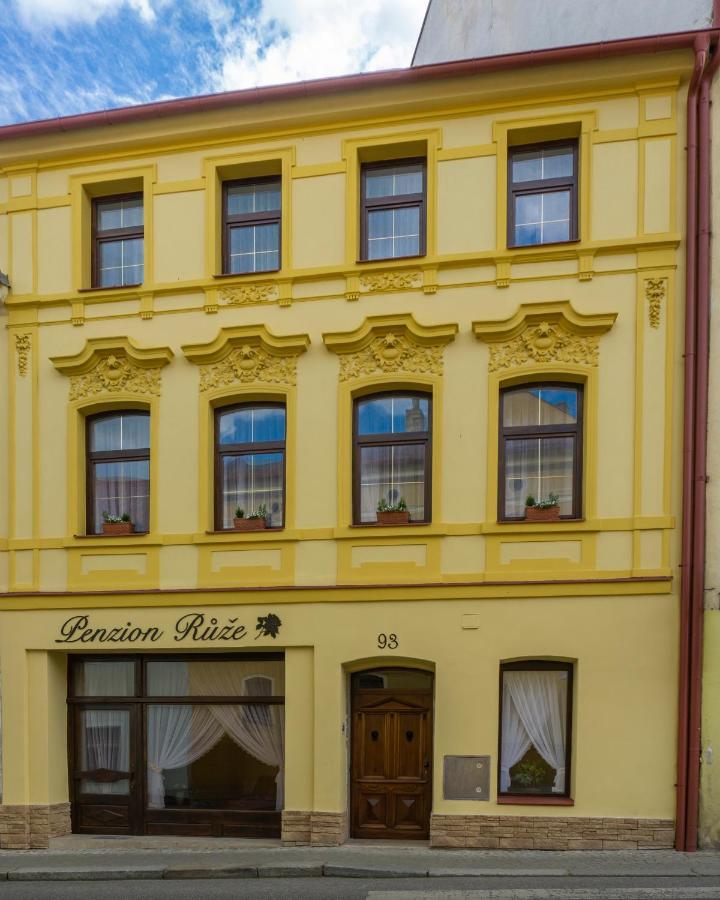 Penzion Ruze Benesov nad Ploucnici 외부 사진